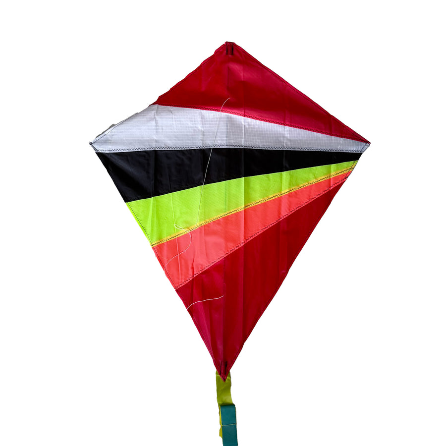 Flow diamond kite
